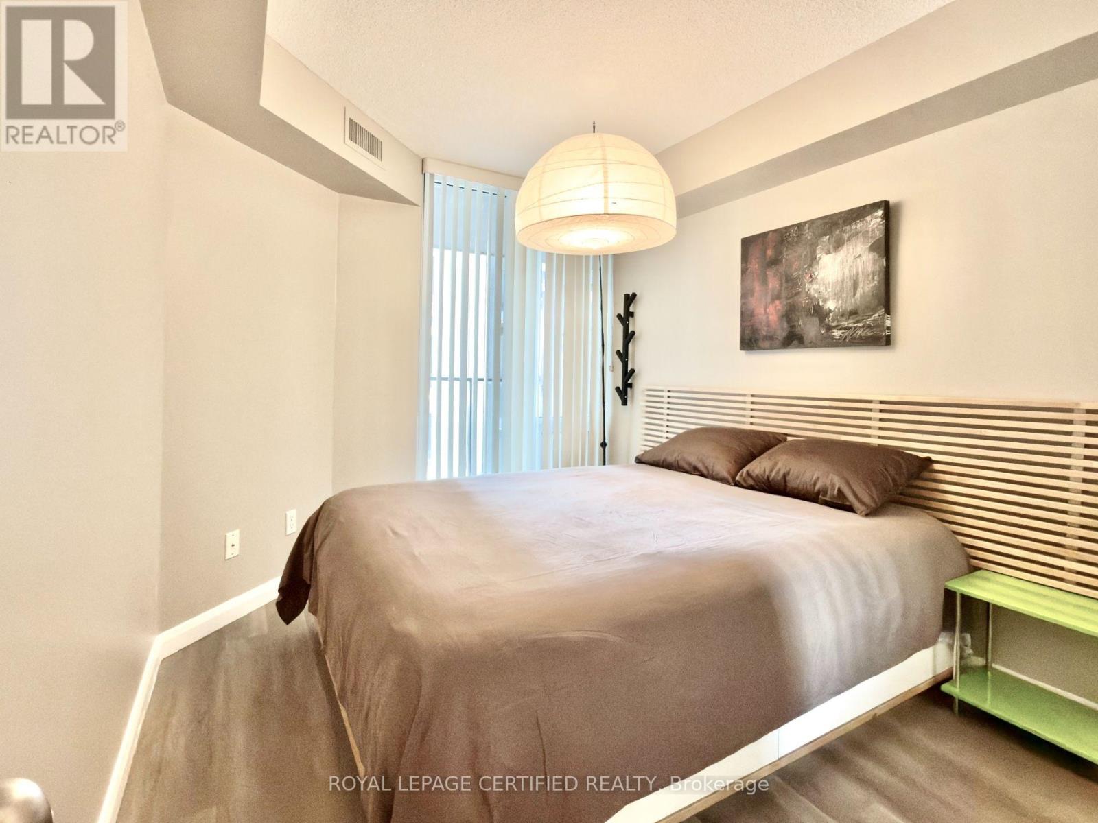 552 - 111 Elizabeth Street, Toronto, Ontario  M5G 1P7 - Photo 10 - C13807620