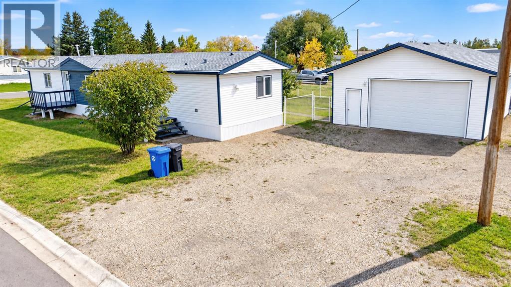 4603 47 Street photo 40