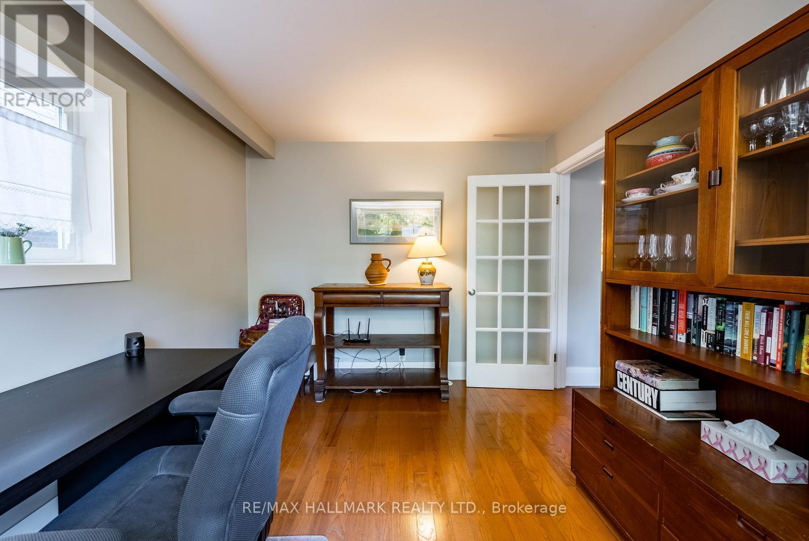 55 Larwood Boulevard, Toronto, Ontario  M1M 2M6 - Photo 25 - E13789430