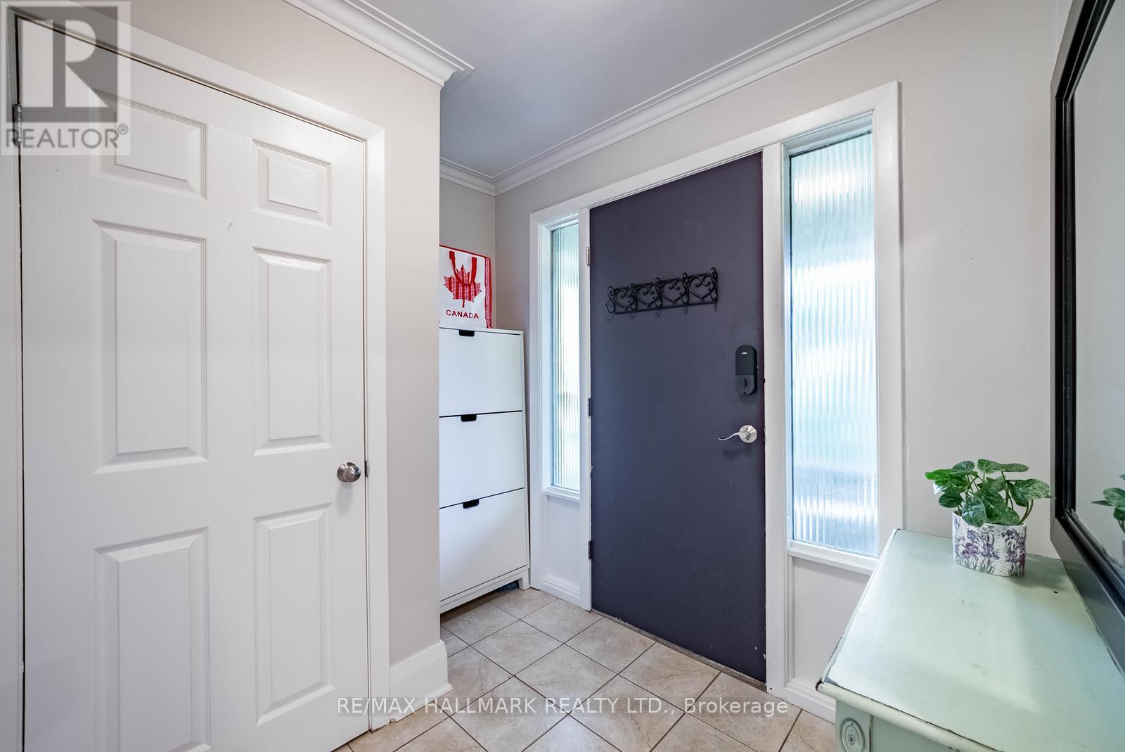 55 Larwood Boulevard, Toronto, Ontario  M1M 2M6 - Photo 5 - E13789430