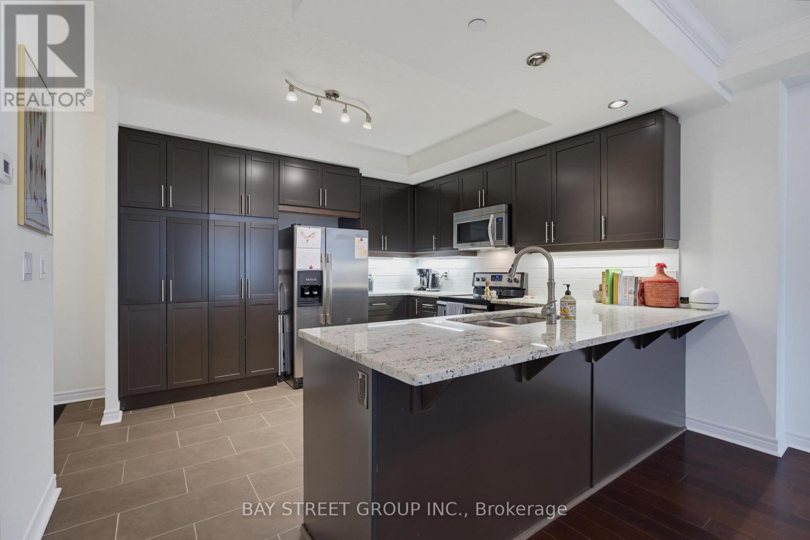 2202 - 330 Ridout Street, London East, Ontario  N6A 0A7 - Photo 14 - X13807628