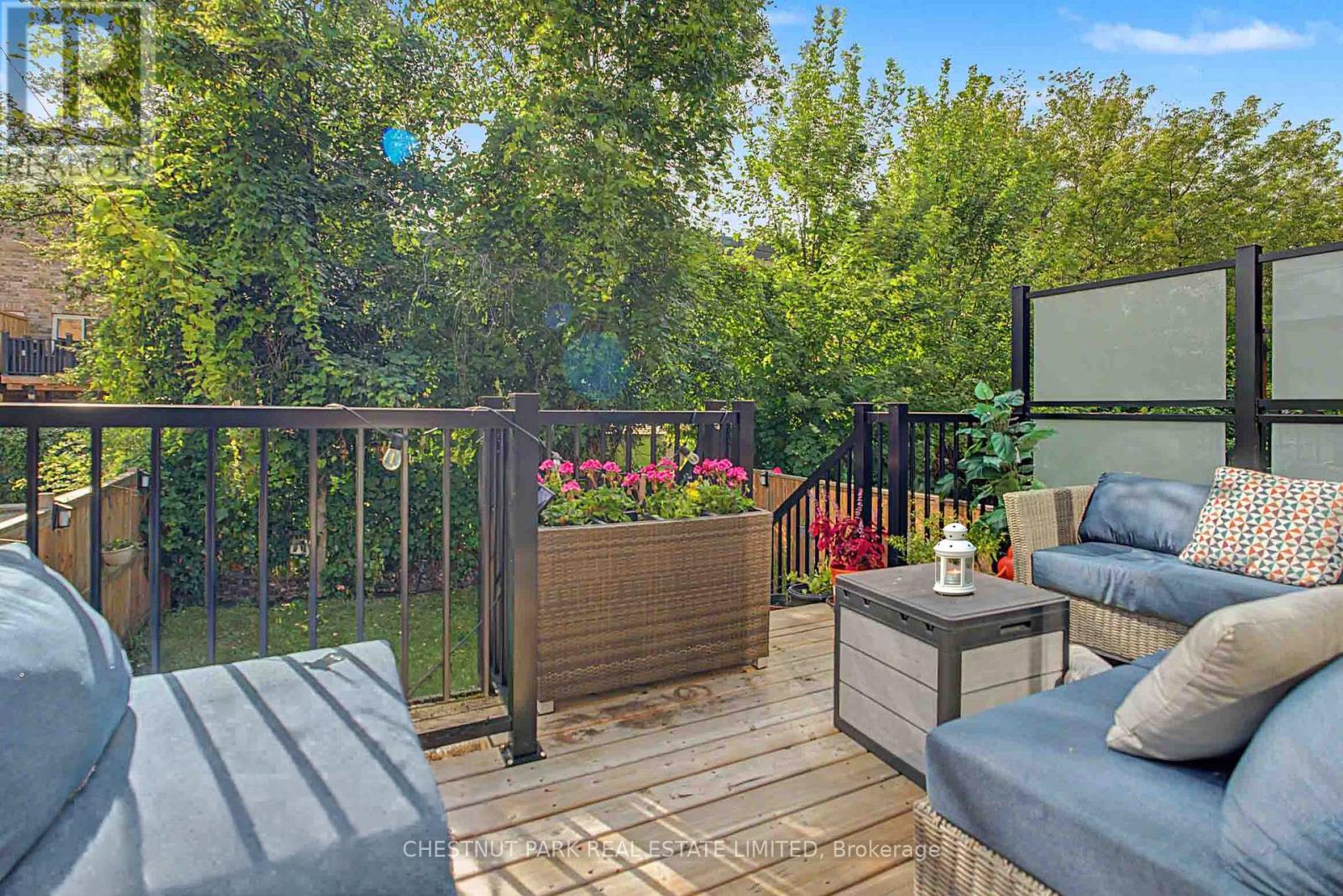 150 Sheldon Avenue, Toronto, Ontario  M8W 4L6 - Photo 8 - W13794984