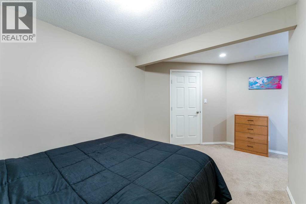 595 Everbrook Way SW, Calgary, Alberta  T2Y 0E7 - Photo 32 - A2345581