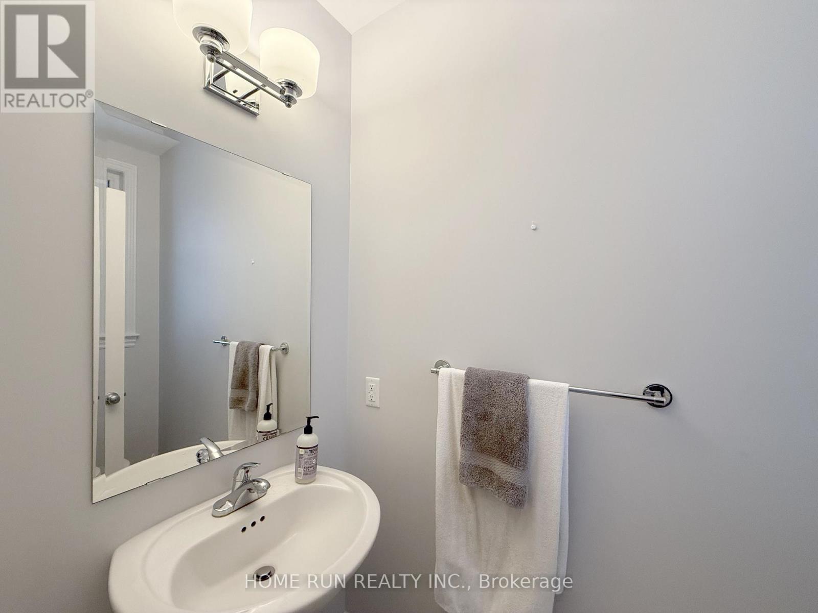 555 Jackdaw Avenue, Ottawa, Ontario  K2J 6M8 - Photo 2 - X13807638