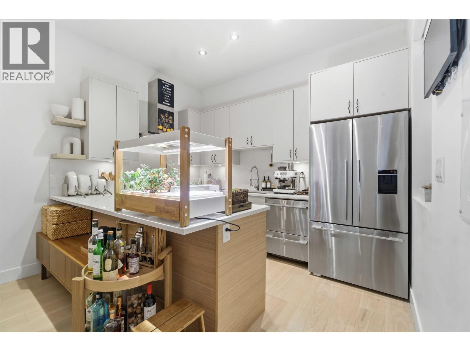 1533 E 5th Avenue, Vancouver, British Columbia  V5N 1L6 - Photo 14 - R3125303