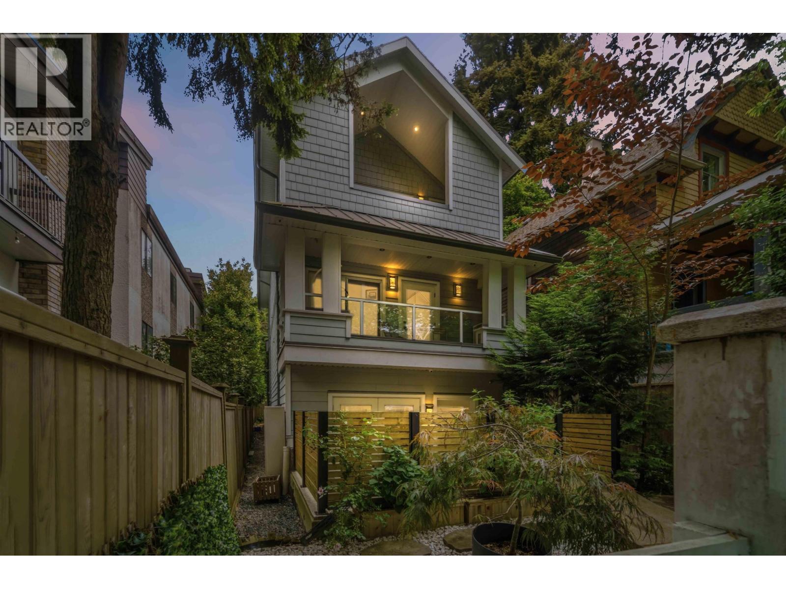 1533 E 5th Avenue, Vancouver, British Columbia  V5N 1L6 - Photo 1 - R3125303