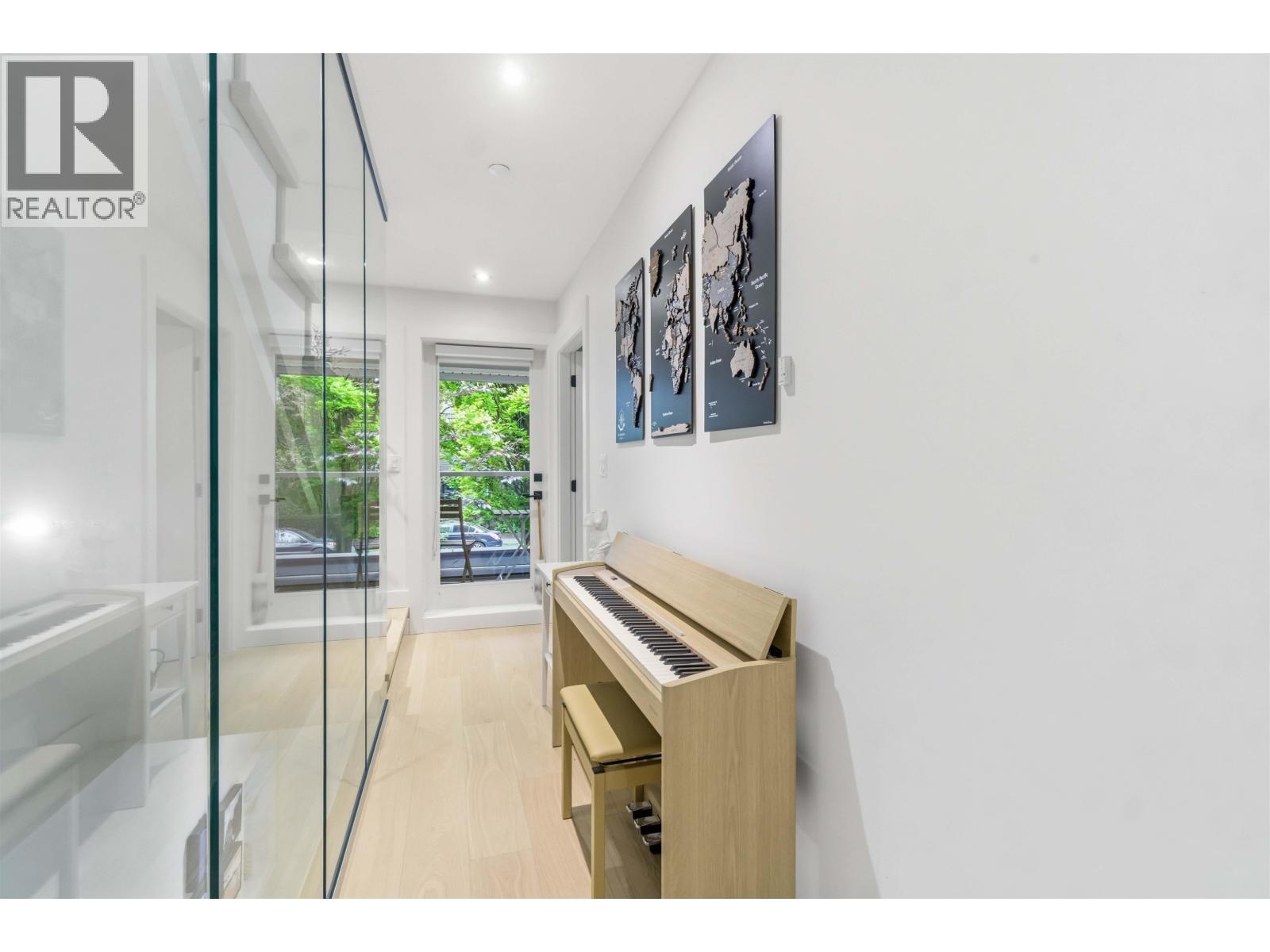 1533 E 5th Avenue, Vancouver, British Columbia  V5N 1L6 - Photo 27 - R3125303