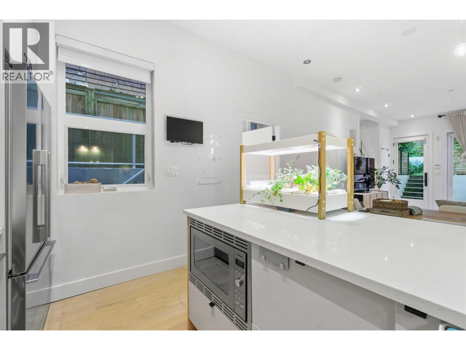 1533 E 5th Avenue, Vancouver, British Columbia  V5N 1L6 - Photo 17 - R3125303