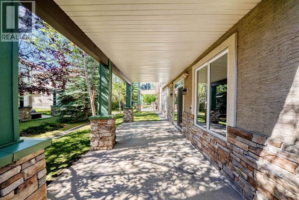 15 Discovery Woods Villas SW, Calgary, Alberta  T3H 5A6 - Photo 43 - A2340569