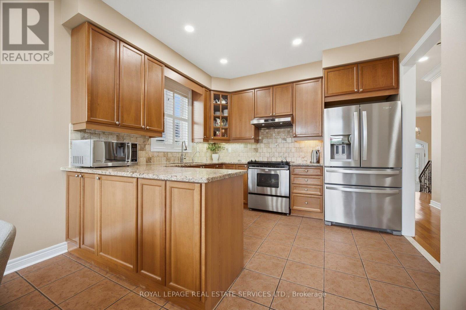 3057 Portree Crescent, Oakville, Ontario  L6M 5C4 - Photo 11 - W13807644