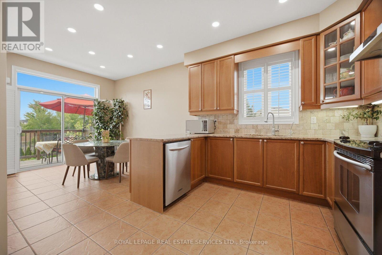 3057 Portree Crescent, Oakville, Ontario  L6M 5C4 - Photo 15 - W13807644
