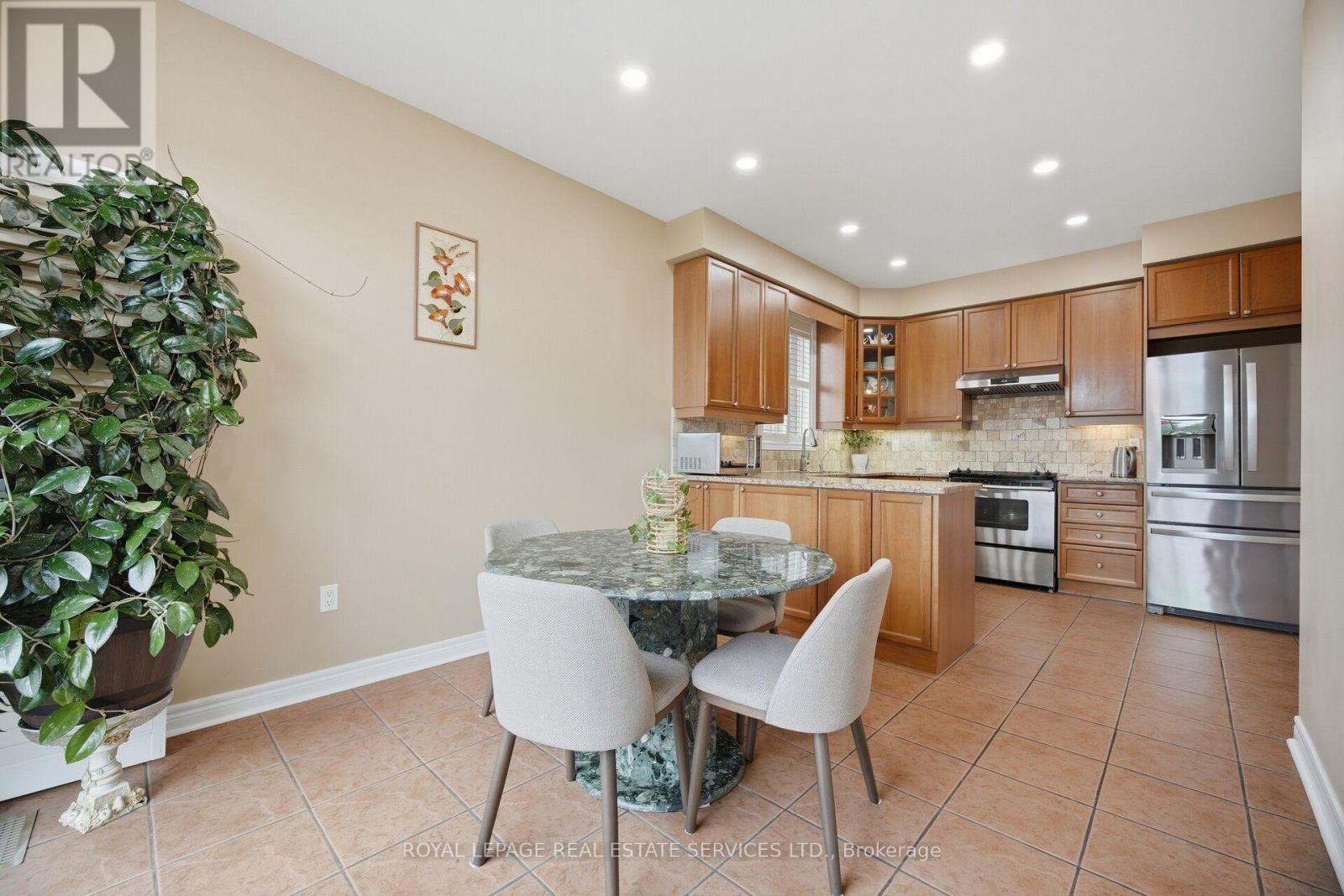 3057 Portree Crescent, Oakville, Ontario  L6M 5C4 - Photo 16 - W13807644