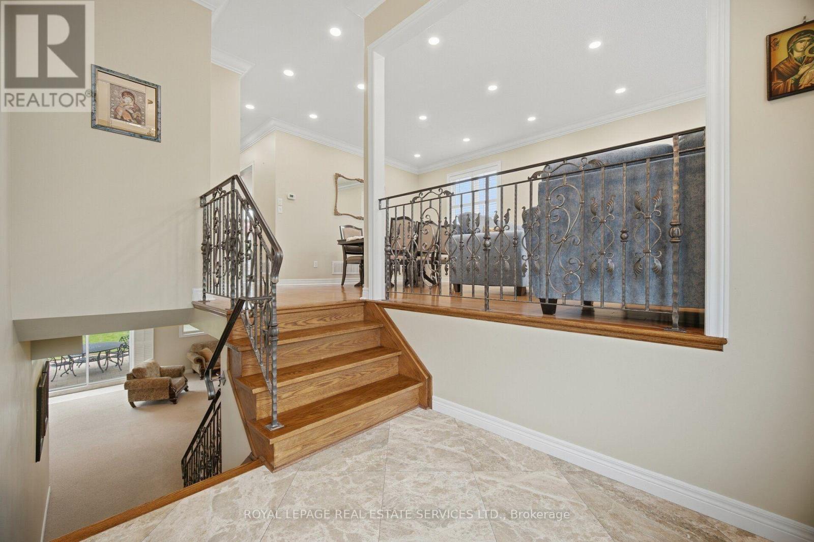 3057 Portree Crescent, Oakville, Ontario  L6M 5C4 - Photo 5 - W13807644