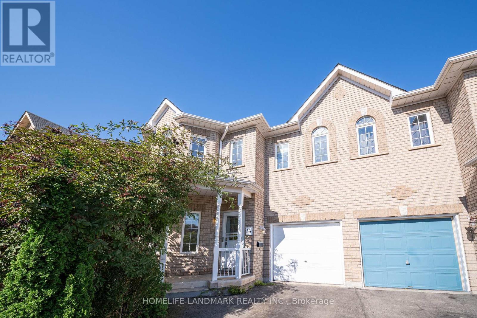 33 TITAN DRIVE, Hamilton, Ontario