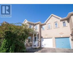33 TITAN DRIVE, Hamilton, Ontario