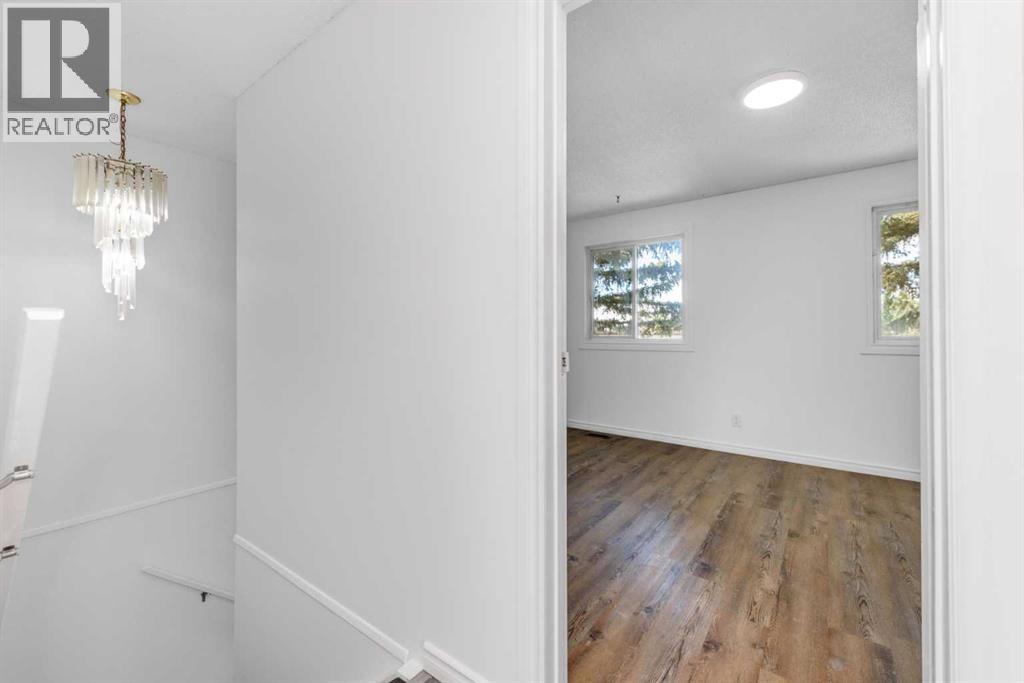 120 Whitefield Drive Ne, Calgary, Alberta  T1Y 5X2 - Photo 13 - A2346637