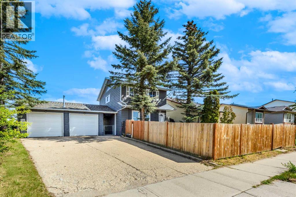 120 Whitefield Drive Ne, Calgary, Alberta  T1Y 5X2 - Photo 1 - A2346637