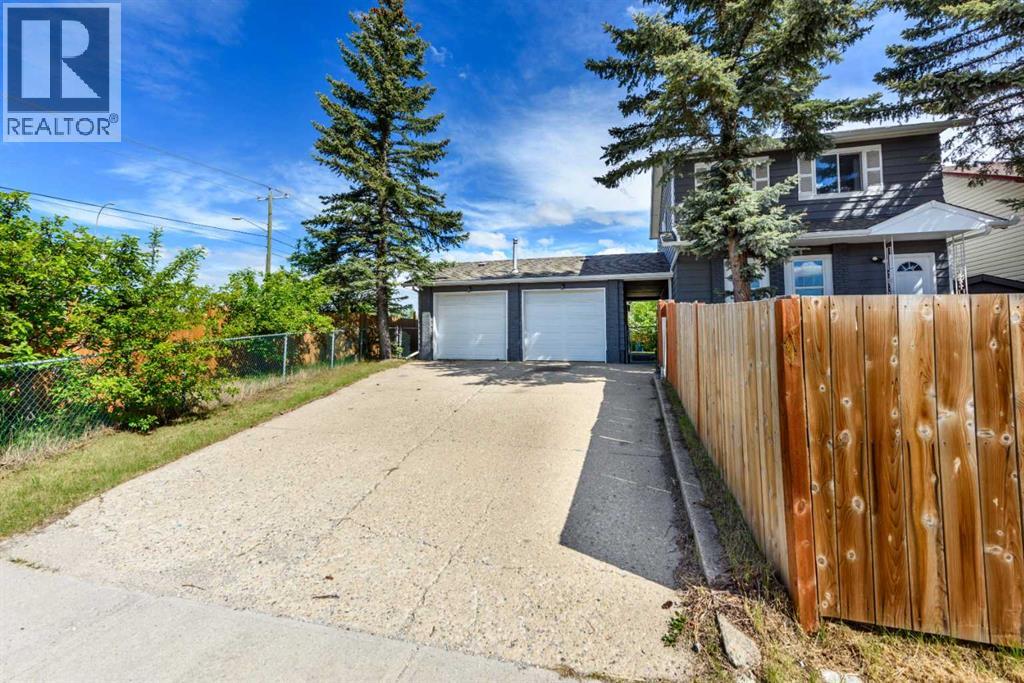 120 Whitefield Drive Ne, Calgary, Alberta  T1Y 5X2 - Photo 2 - A2346637