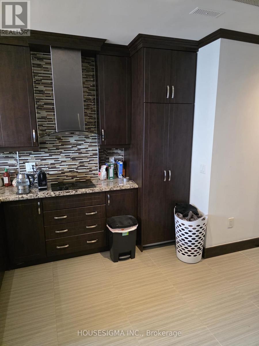 101 - 1 Hycrest Avenue, Toronto, Ontario  M2N 6V8 - Photo 11 - C13807678