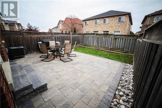 3355 Fountain Park Avenue, Mississauga (Churchill Meadows), Ontario  L5M 7E2 - Photo 17 - W13807668
