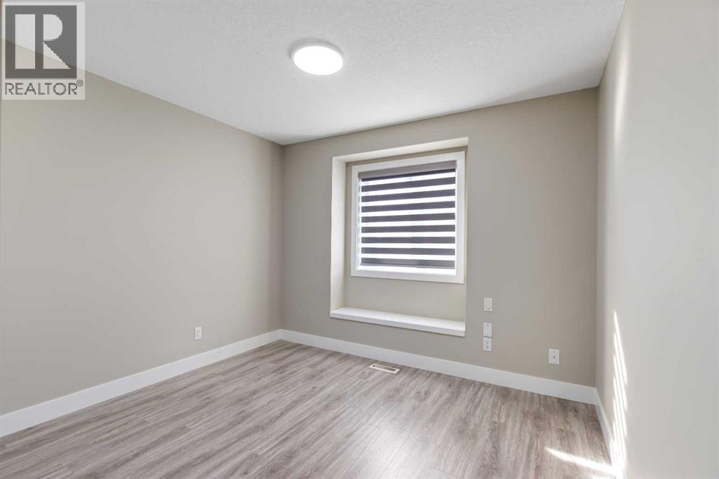 23 Anaheim Circle Ne, Calgary, Alberta  T1Y 7E2 - Photo 27 - A2346469