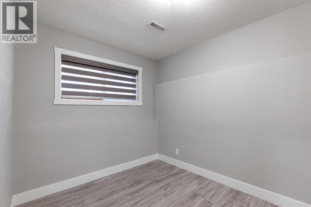 23 Anaheim Circle Ne, Calgary, Alberta  T1Y 7E2 - Photo 39 - A2346469