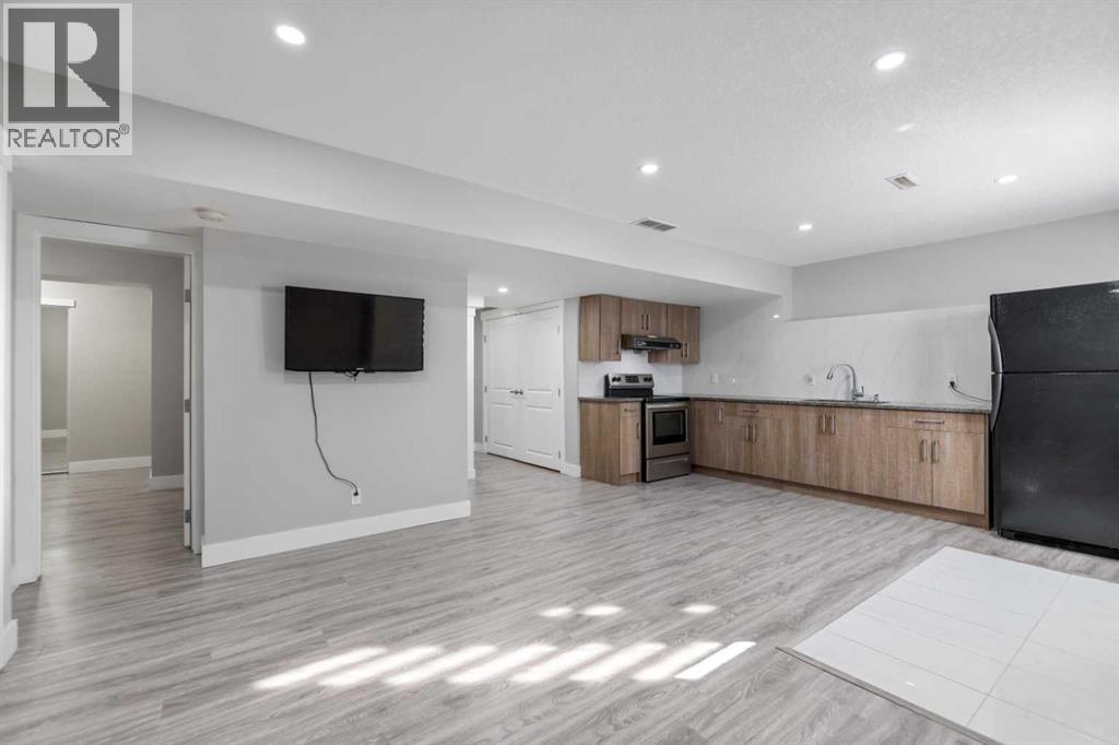 23 Anaheim Circle Ne, Calgary, Alberta  T1Y 7E2 - Photo 38 - A2346469