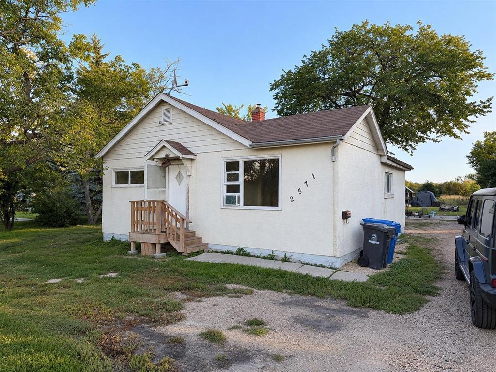 2571 Henderson Highway, Winnipeg, Manitoba  R2E 0C4 - Photo 0 - 202623653