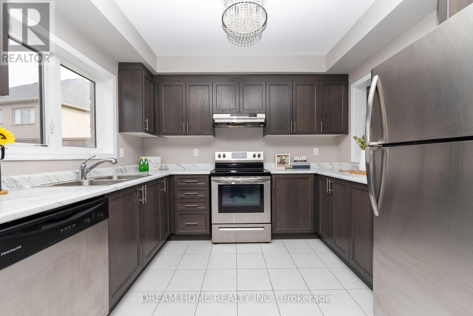 24 Spofford Drive, Whitchurch-Stouffville (Stouffville), Ontario  L4A 4R1 - Photo 15 - N13805336