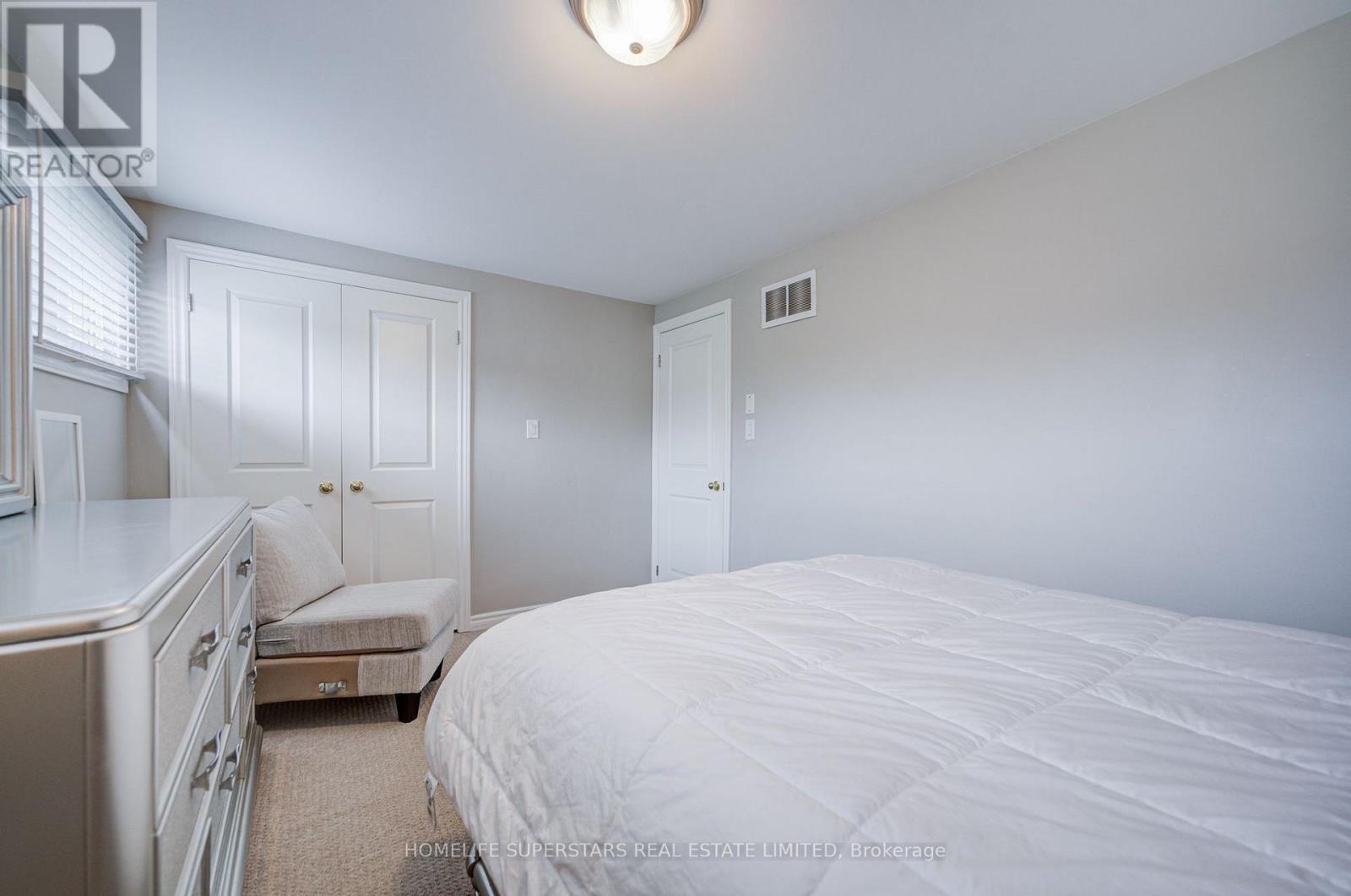 50 Hoskins Square, Brampton, Ontario  L6S 2N6 - Photo 38 - W13806832
