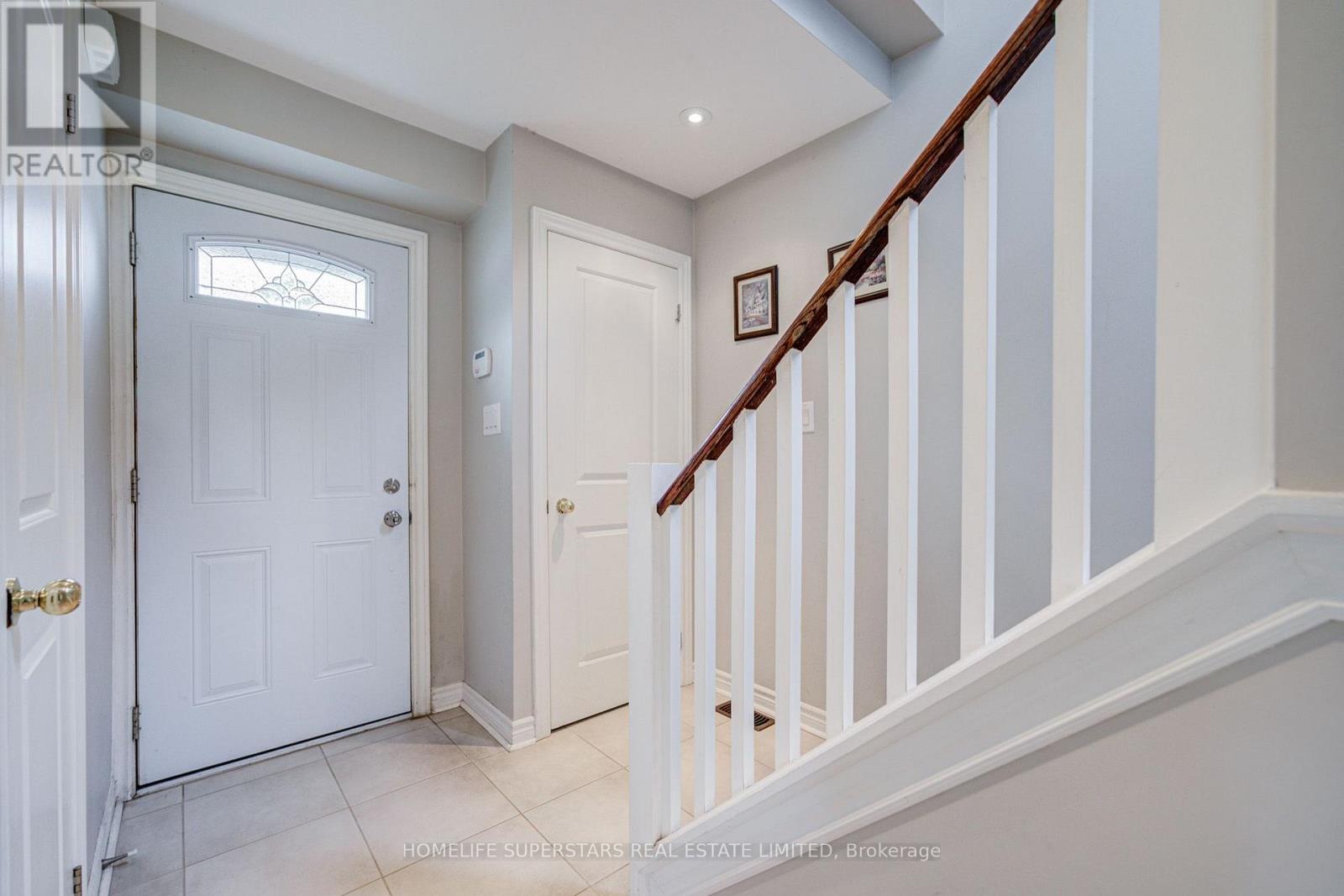 50 Hoskins Square, Brampton, Ontario  L6S 2N6 - Photo 5 - W13806832