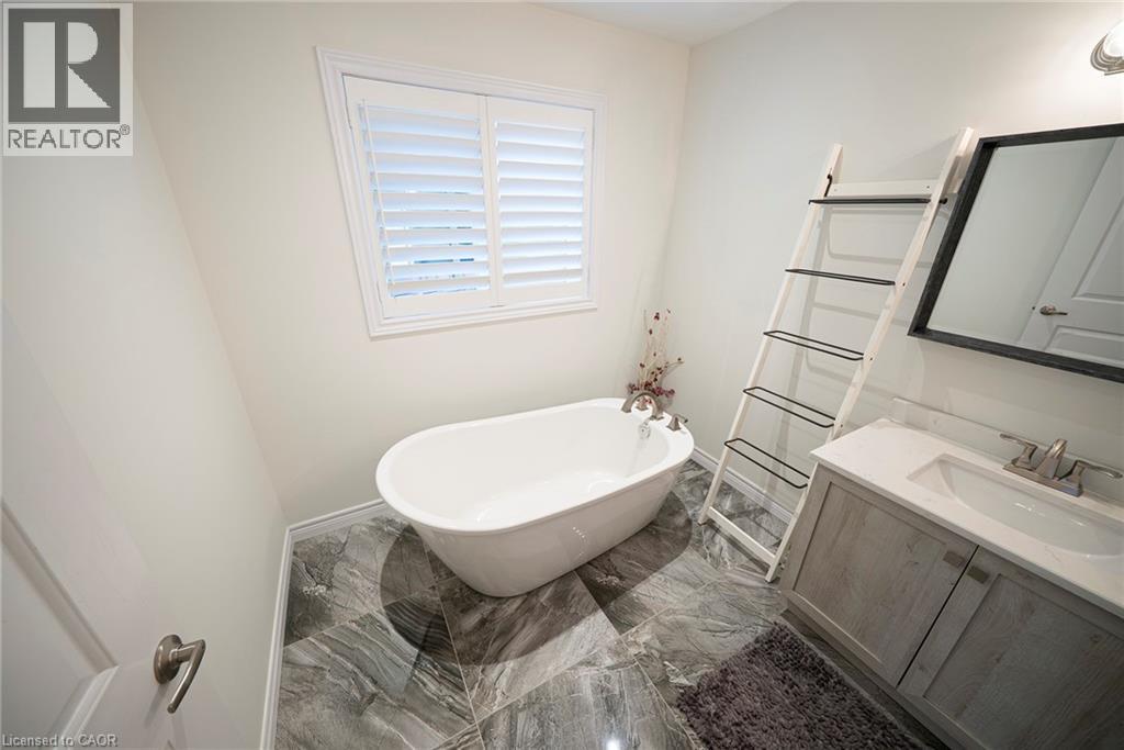 73 Eleanor Avenue, Hamilton, Ontario  L8W 1C8 - Photo 20 - 40843344