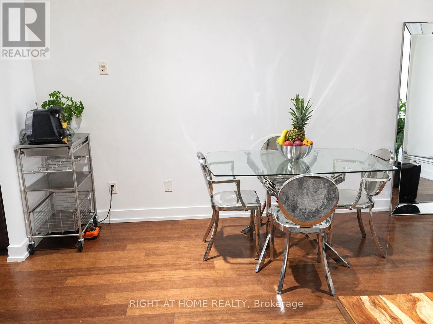 207 - 66 Portland Street, Toronto, Ontario  M5V 2M6 - Photo 7 - C13807718
