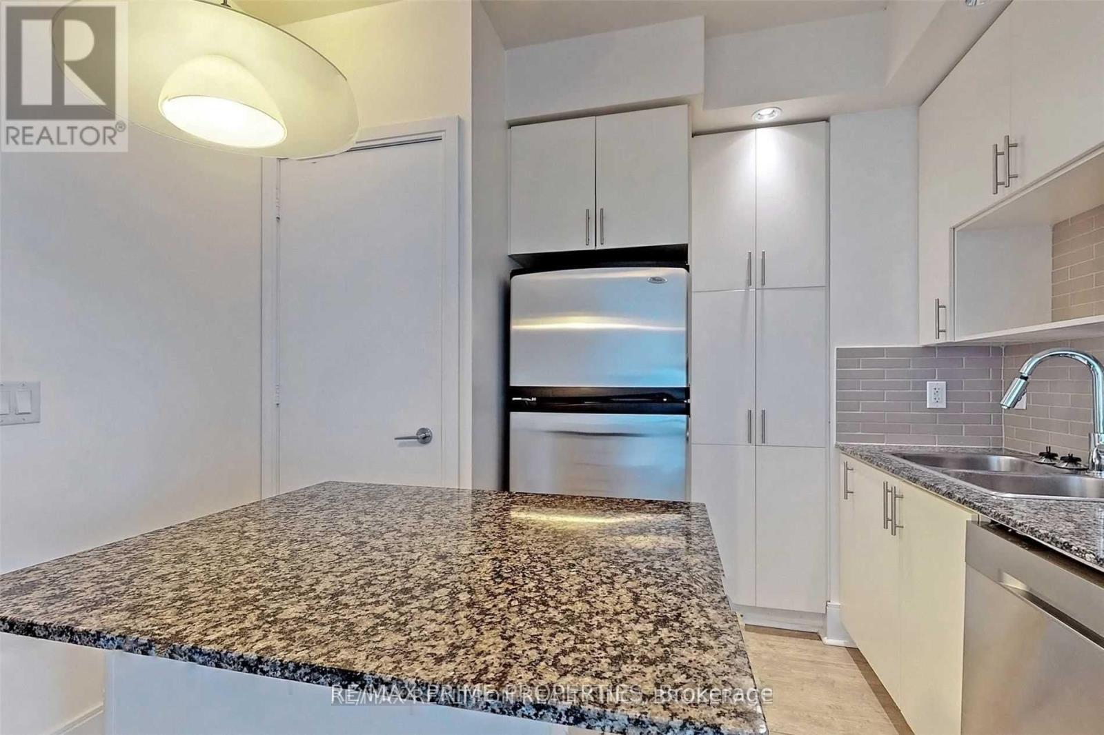 2609 - 181 Wynford Drive, Toronto, Ontario  M3C 0C6 - Photo 7 - C13807726