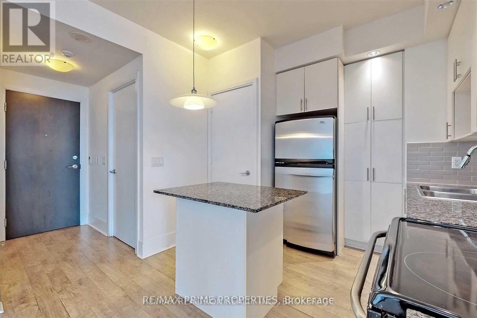 2609 - 181 Wynford Drive, Toronto, Ontario  M3C 0C6 - Photo 9 - C13807726