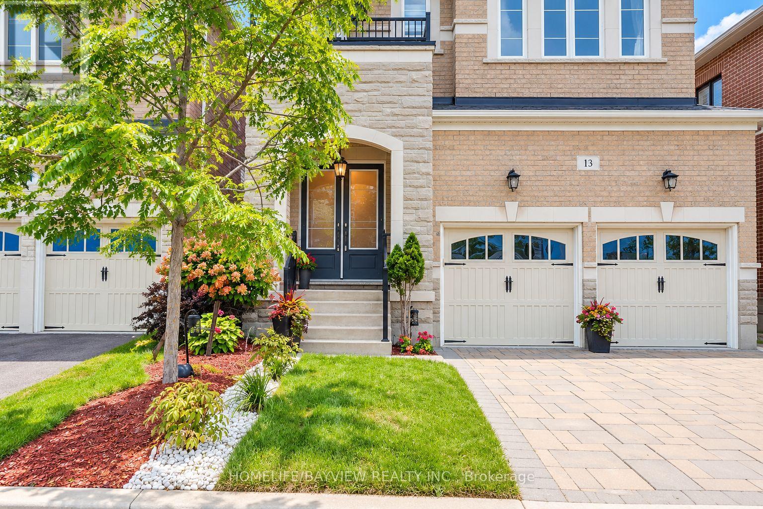 13 Cottonwood Hollow Court, Aurora (Aurora Estates), Ontario  L4G 3L8 - Photo 2 - N13807698