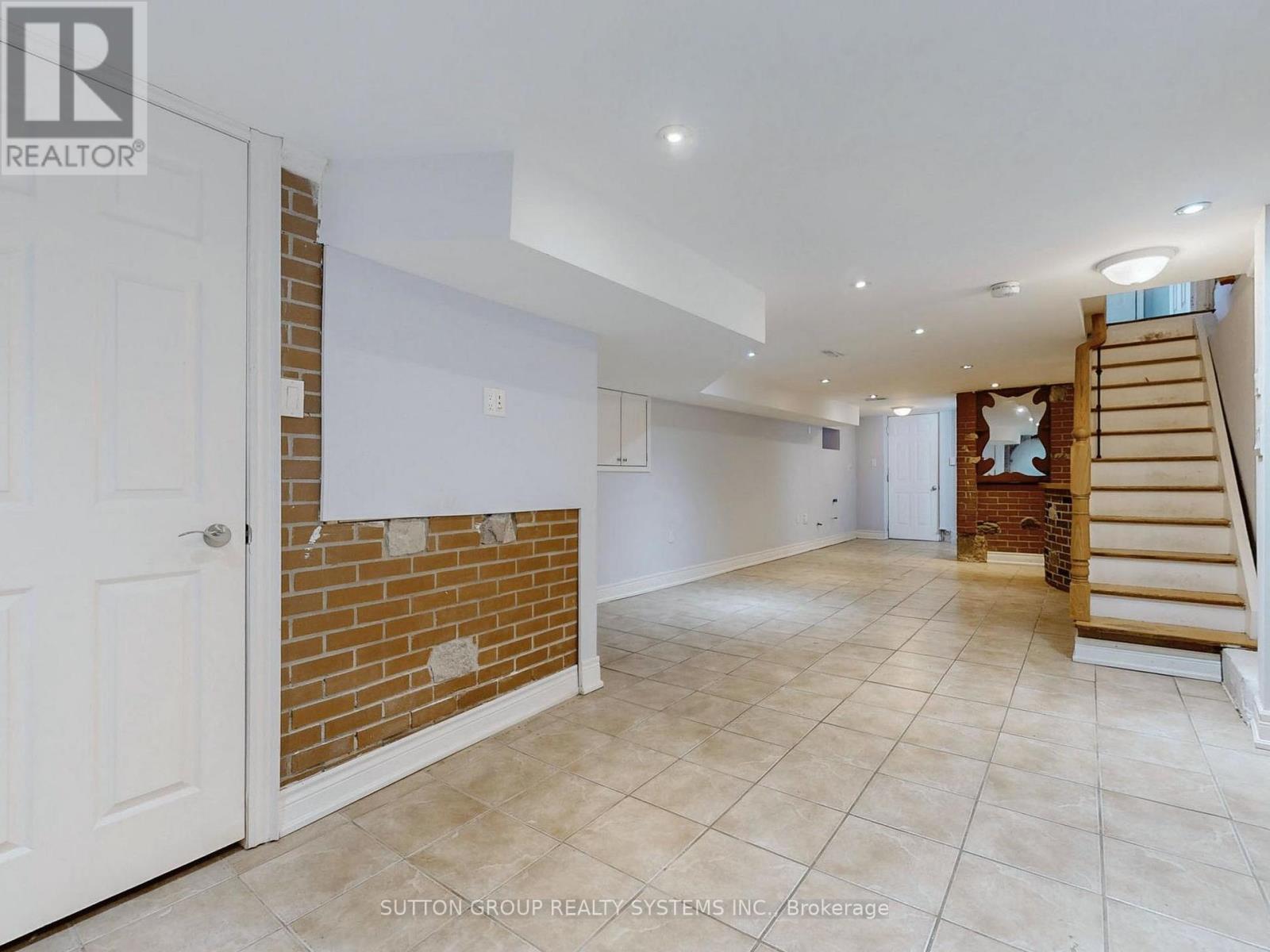 35 Day Avenue, Toronto, Ontario  M6E 3V7 - Photo 13 - W13807702