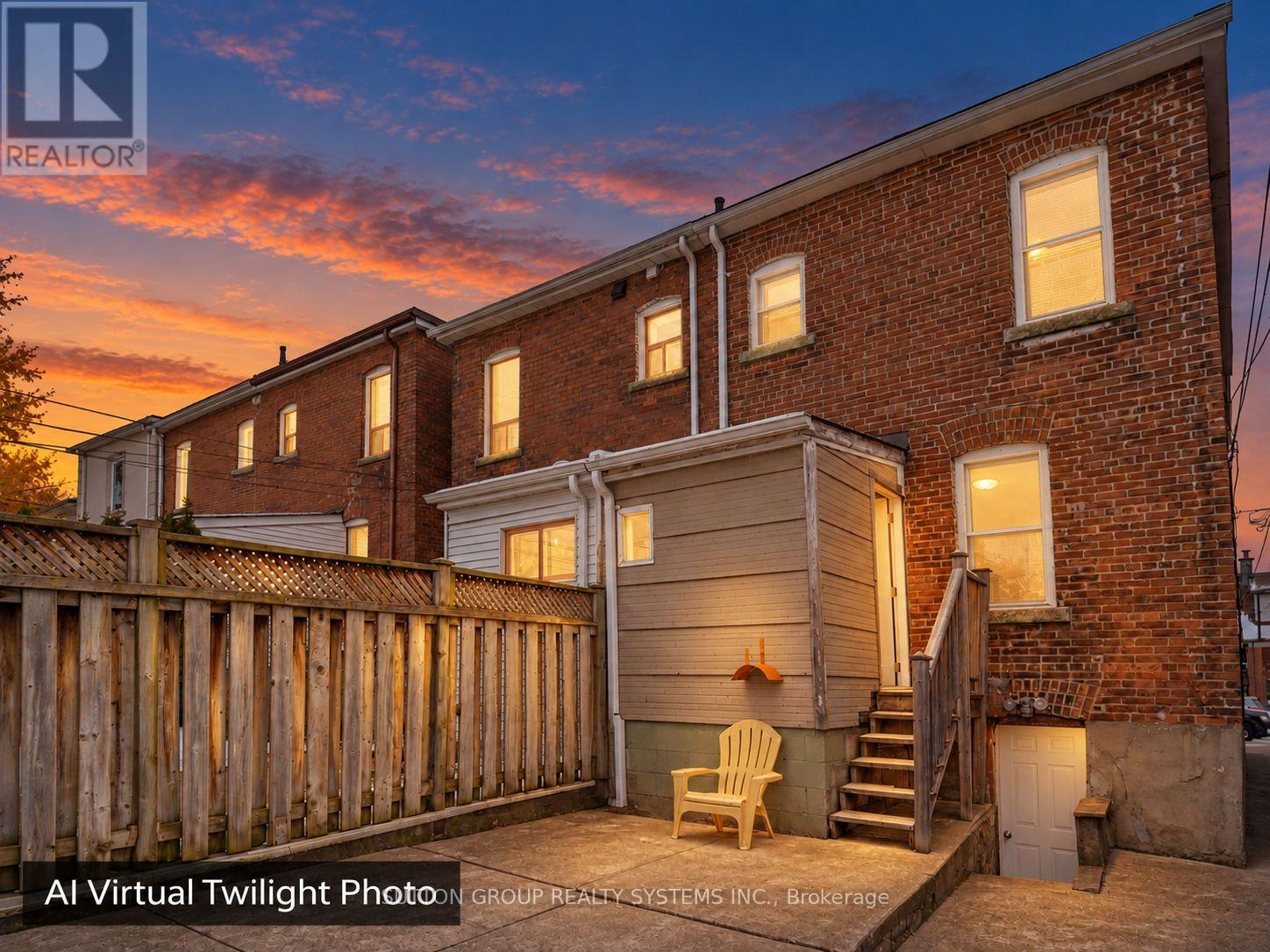 35 Day Avenue, Toronto, Ontario  M6E 3V7 - Photo 21 - W13807702