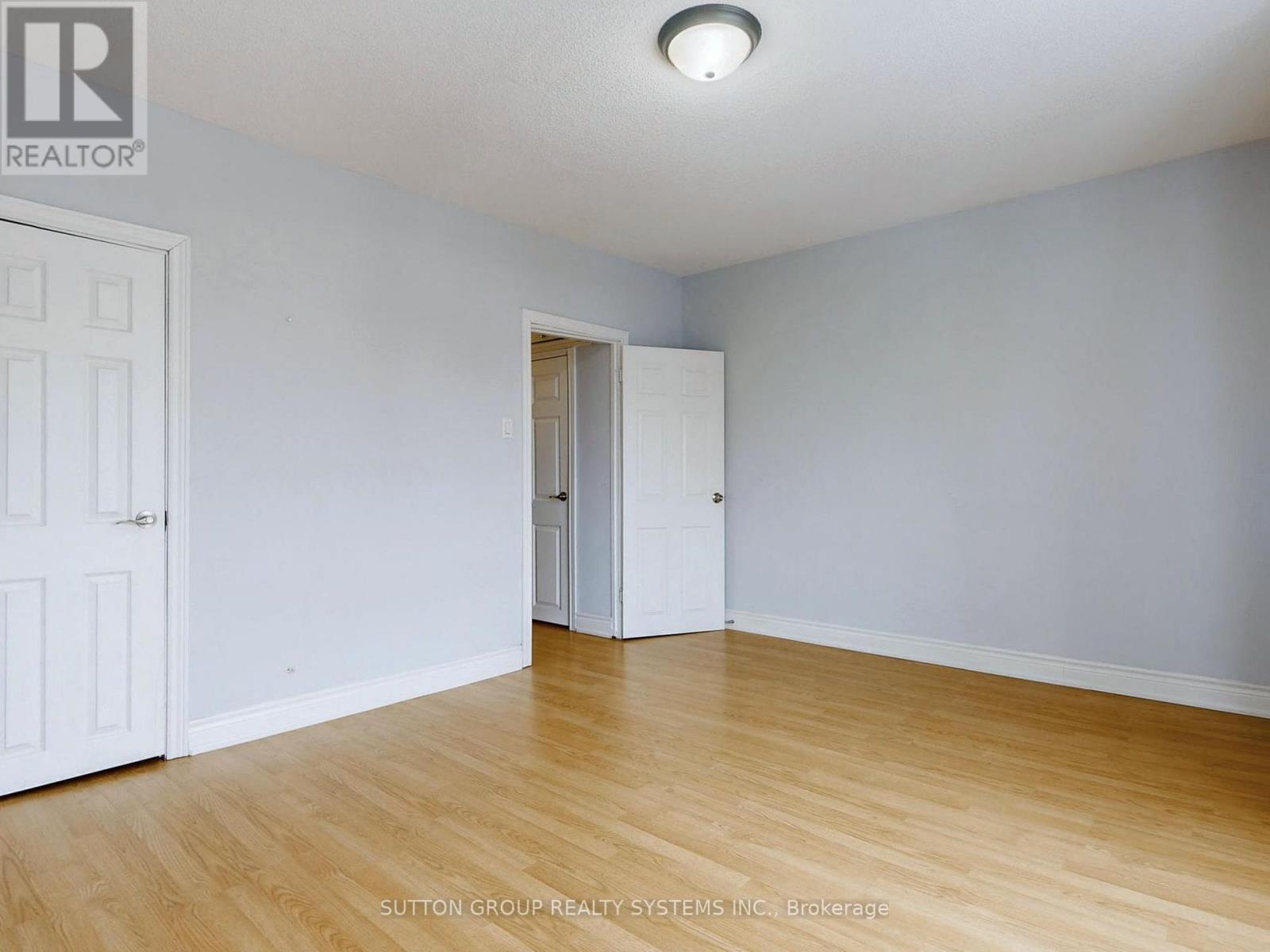 35 Day Avenue, Toronto, Ontario  M6E 3V7 - Photo 8 - W13807702
