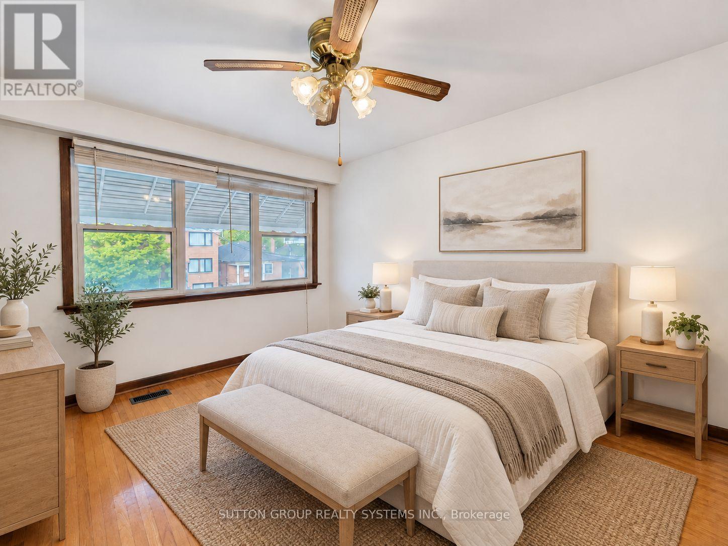 142 Ennerdale Road, Toronto, Ontario  M6E 4C9 - Photo 9 - W13807706
