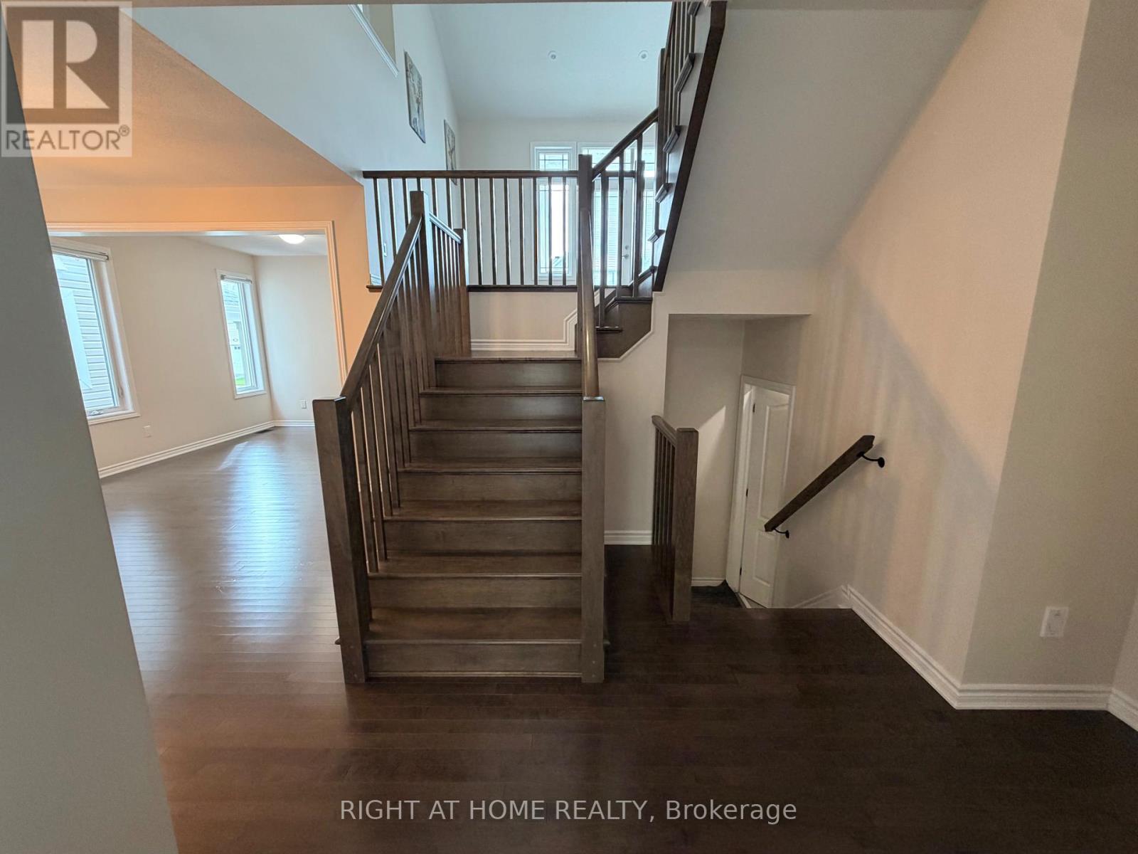 617 Silver Spruce Way, Ottawa, Ontario  K2M 2T6 - Photo 8 - X13807748