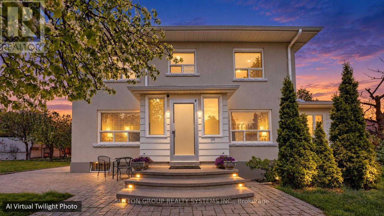 114 ROSEMOUNT AVENUE, Toronto, Ontario
