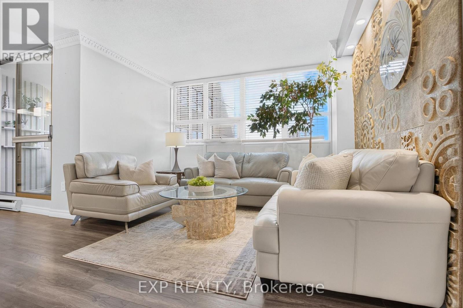 808 - 2323 Confederation Parkway, Mississauga, Ontario  L5B 1R6 - Photo 21 - W13807744