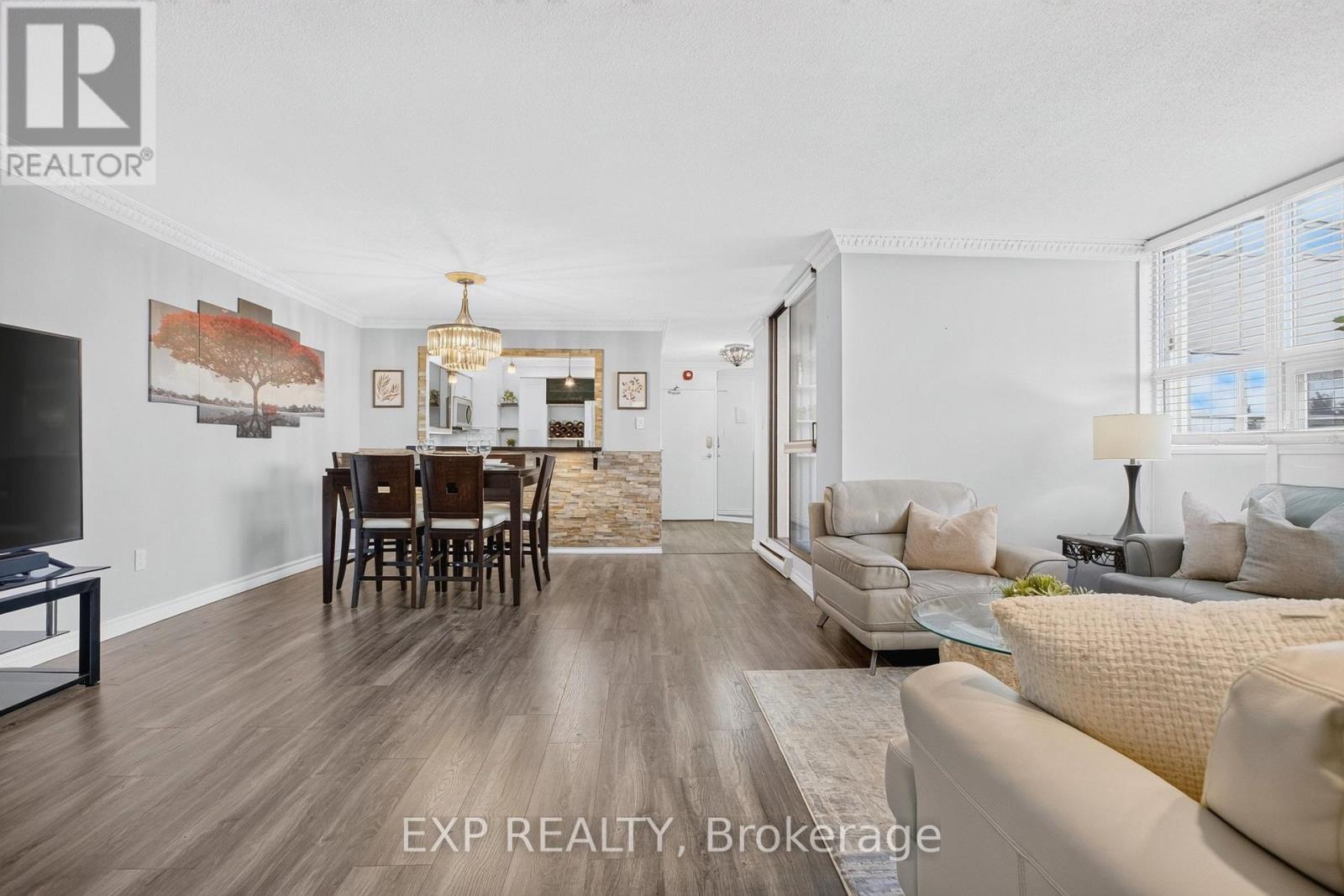 808 - 2323 Confederation Parkway, Mississauga, Ontario  L5B 1R6 - Photo 22 - W13807744