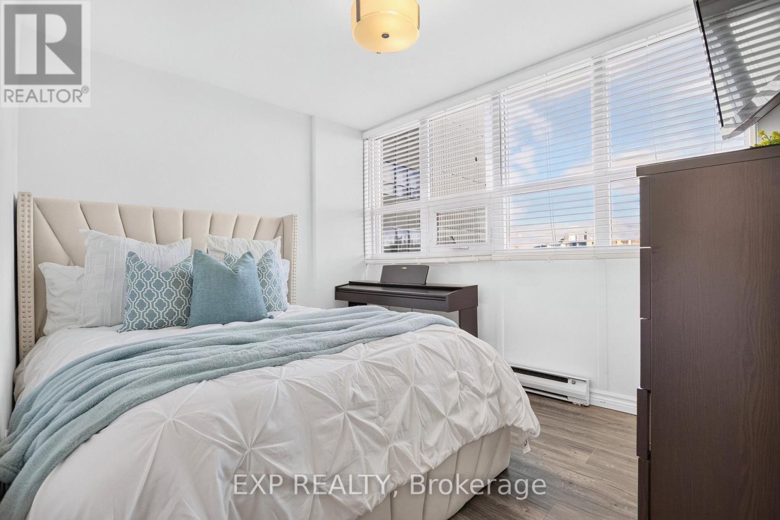 808 - 2323 Confederation Parkway, Mississauga, Ontario  L5B 1R6 - Photo 32 - W13807744