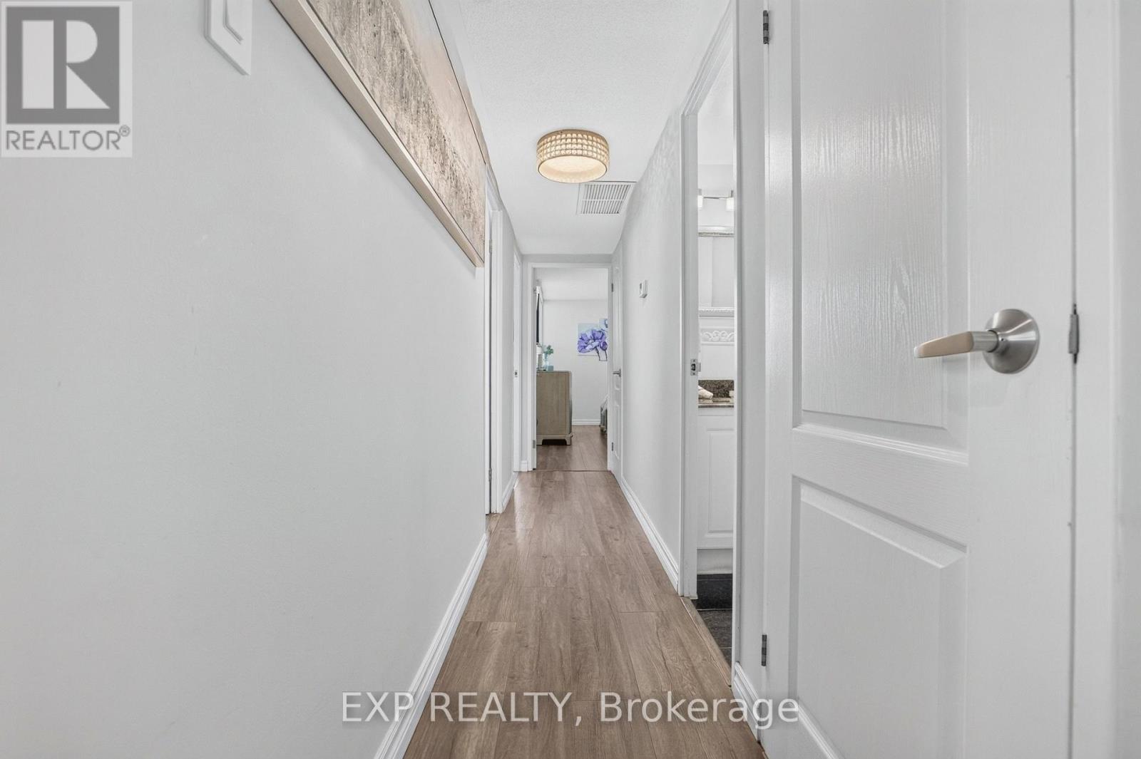808 - 2323 Confederation Parkway, Mississauga, Ontario  L5B 1R6 - Photo 35 - W13807744
