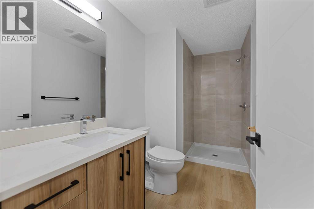 276 Fallswater Road NE, Calgary, Alberta  T3J 1B3 - Photo 13 - A2313977