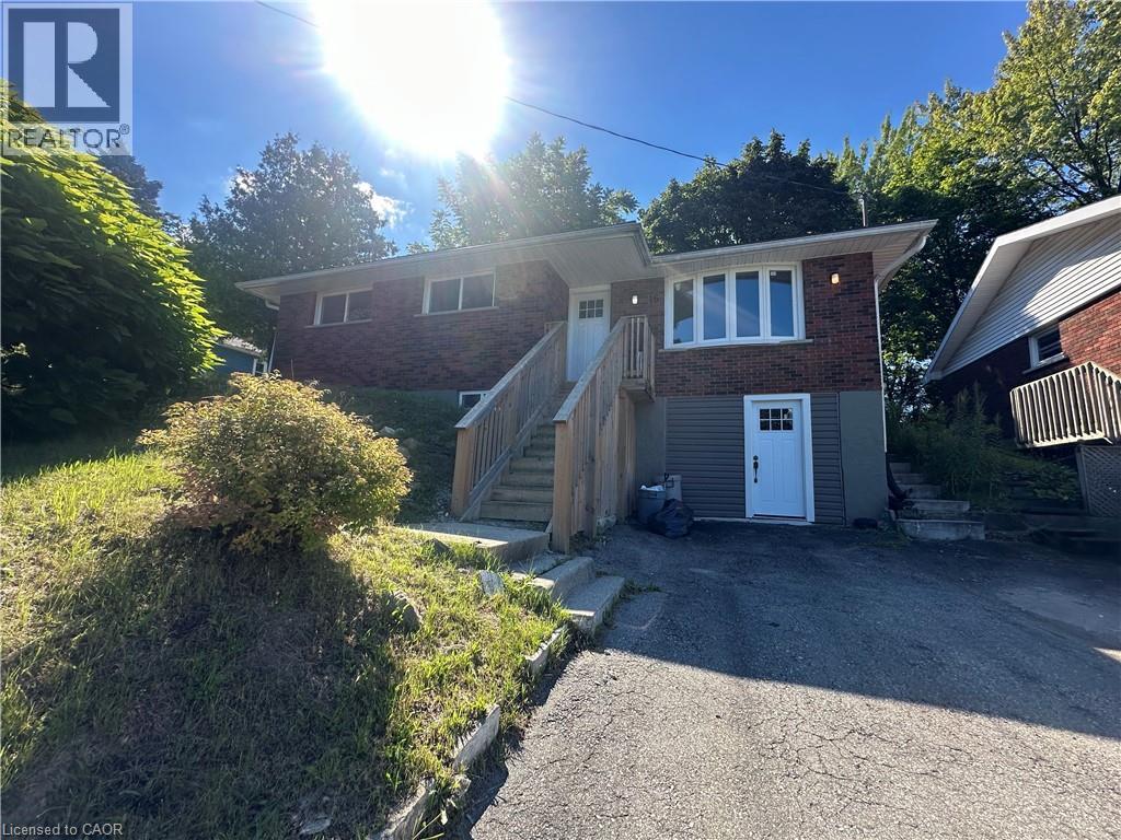 16 POPLAR Street Unit# Upper, Simcoe, Ontario