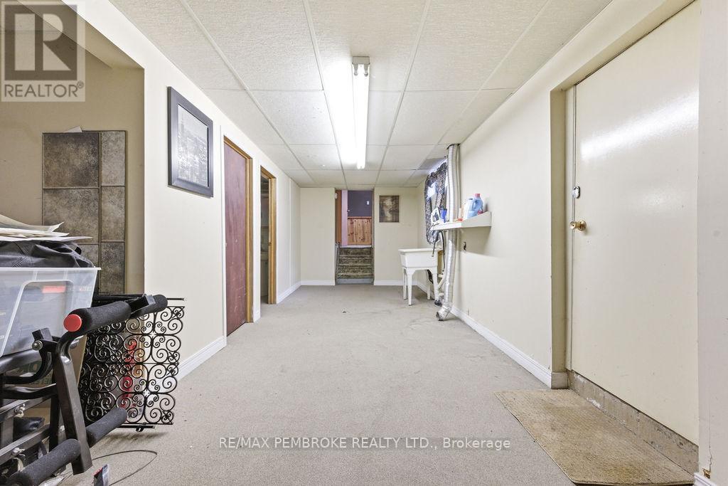 20 Maple Avenue, Petawawa, Ontario  K8H 2Y5 - Photo 33 - X13135384