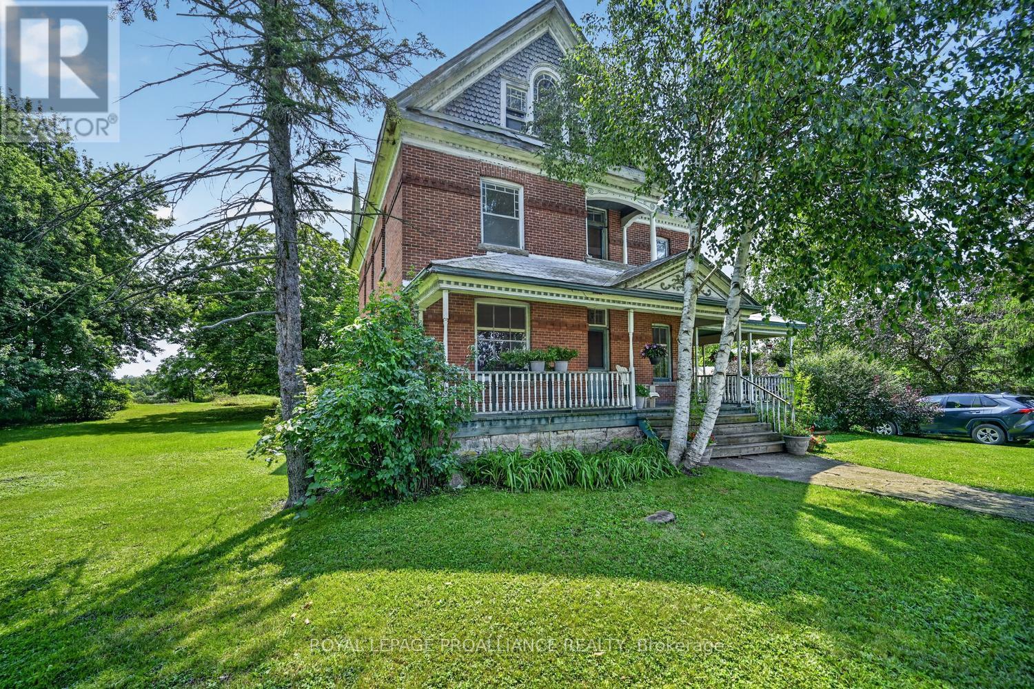 74 Rockfield Road, Leeds And The Thousand Islands, Ontario